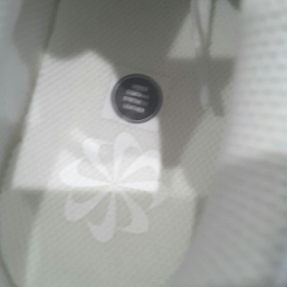 NIKE  UPTOWN SNEAKERS - Picture 7 of 8